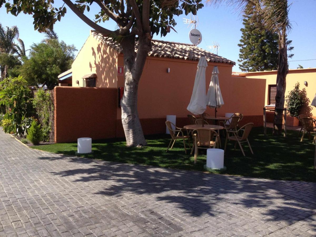 Apartamento Estudio Con Jardincito Privado Barbacoa Y Piscina Compartida Parejas