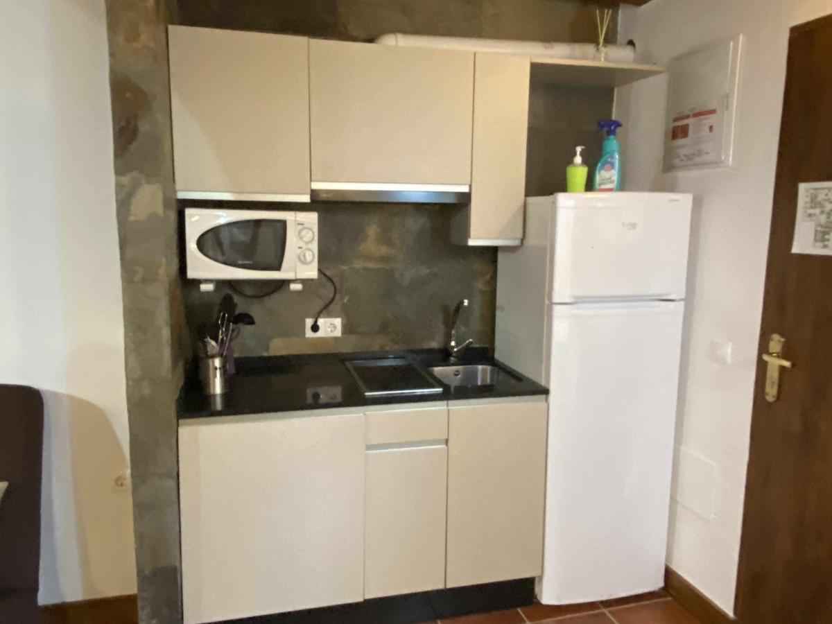 Estudio Con Jardincito Privado Barbacoa Y Piscina Compartida Parejas * Cádiz