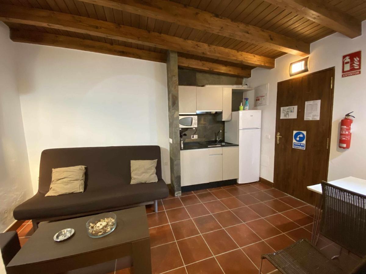 Estudio Con Jardincito Privado Barbacoa Y Piscina Compartida Parejas Apartamento *