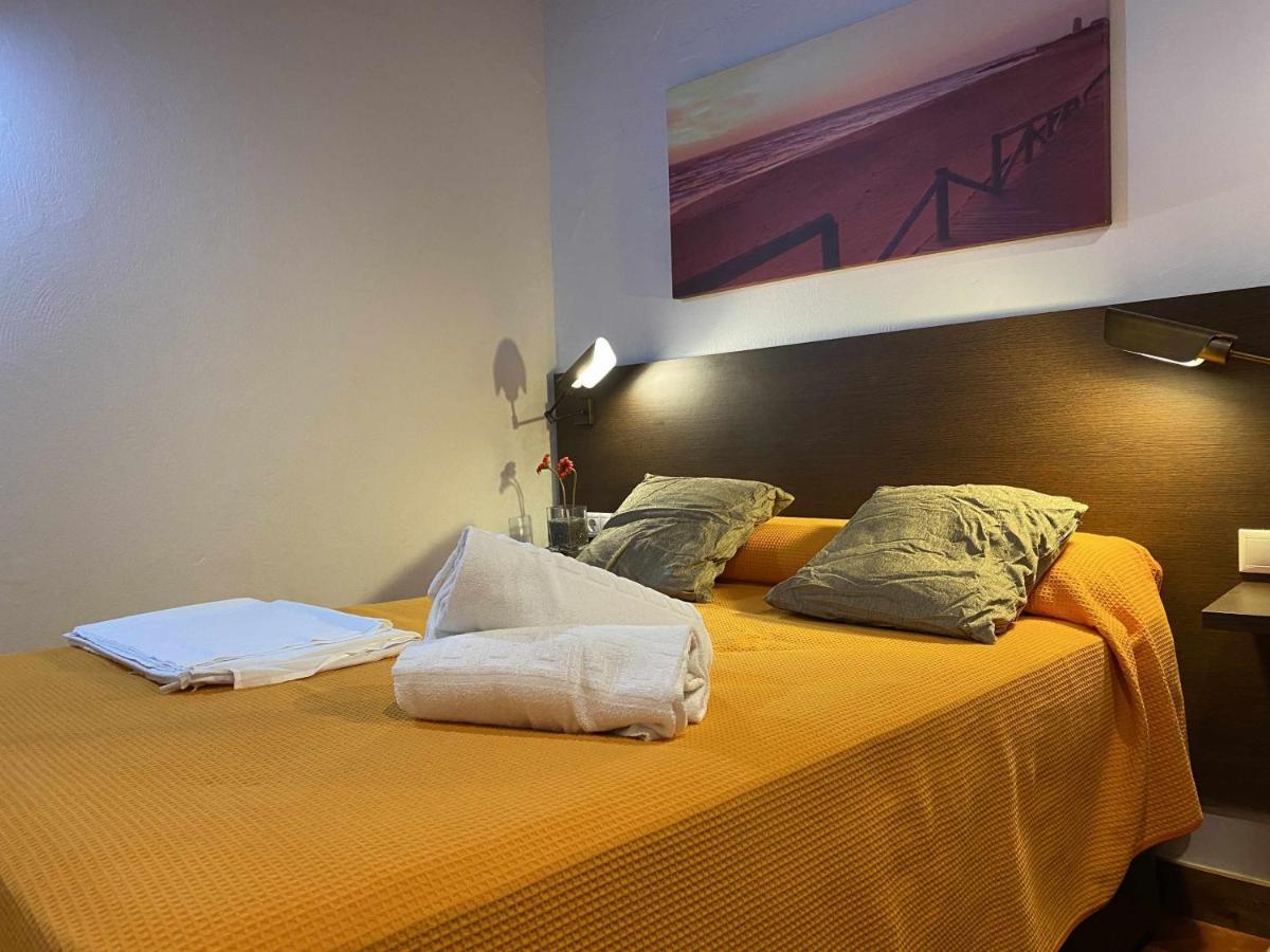 Estudio Con Jardincito Privado Barbacoa Y Piscina Compartida Parejas Apartamento *