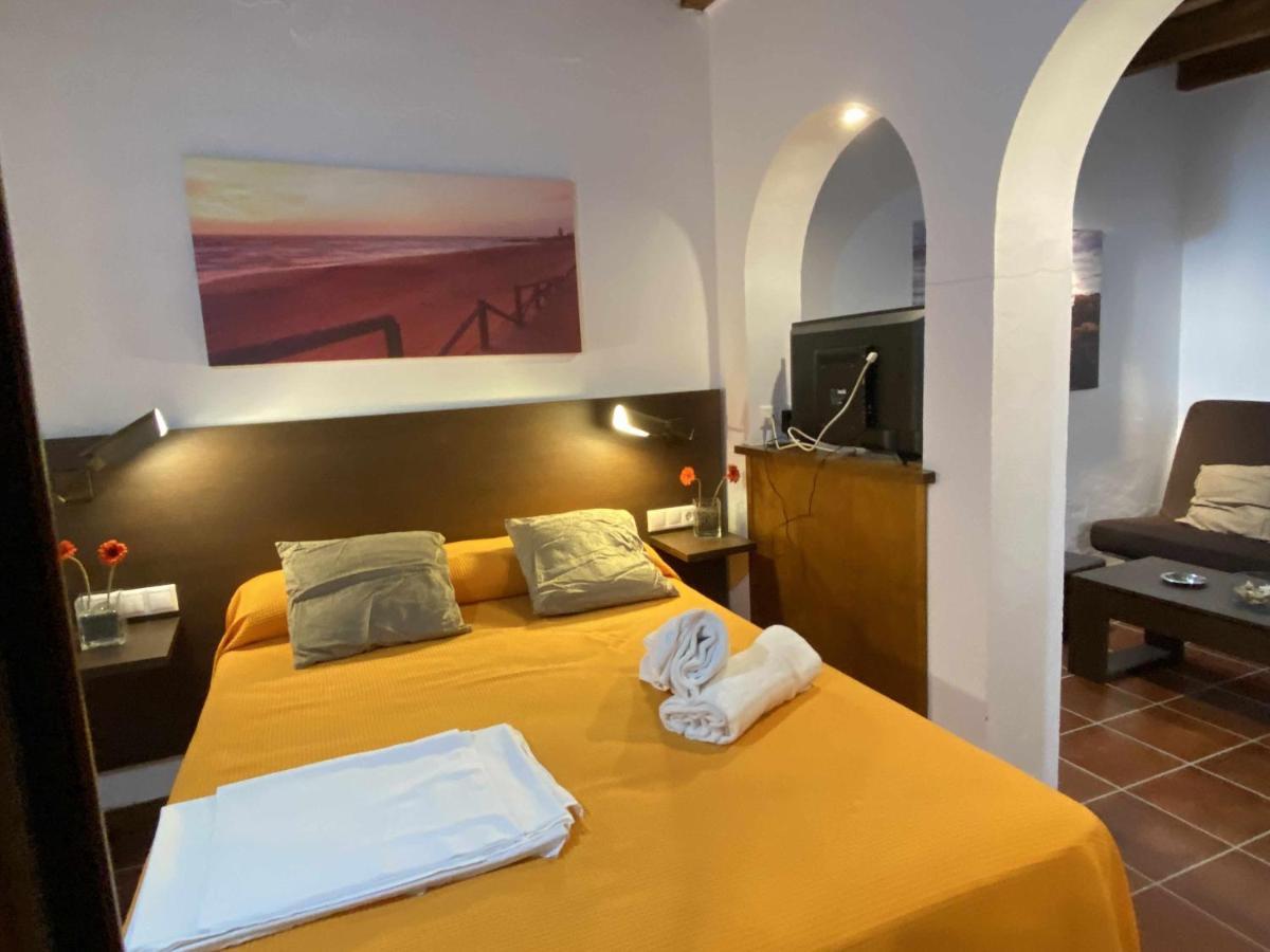 Estudio Con Jardincito Privado Barbacoa Y Piscina Compartida Parejas *
